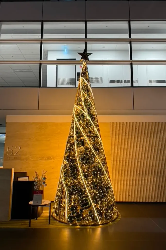 commercial holiday decorations