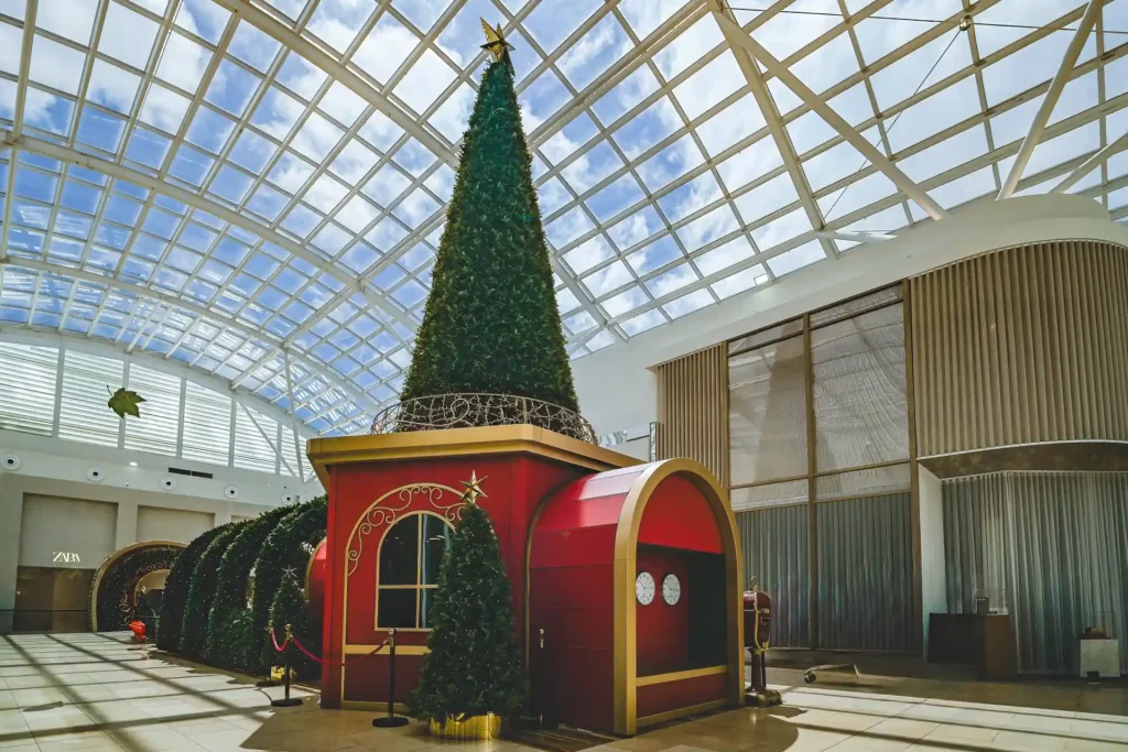 commercial outdoor christmas decorations